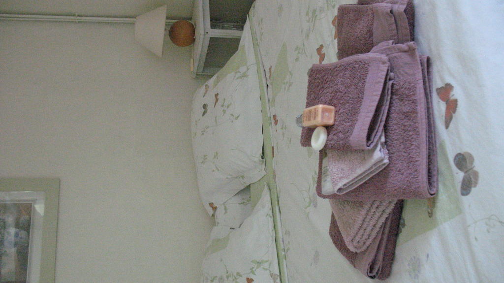 La Mesnagerie Bed & Breakfast Jarzé Room photo